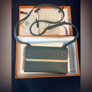 NIB Hermes Hermèsnap Wallet in Vert Mangrove Palladium/Enamel Hardware